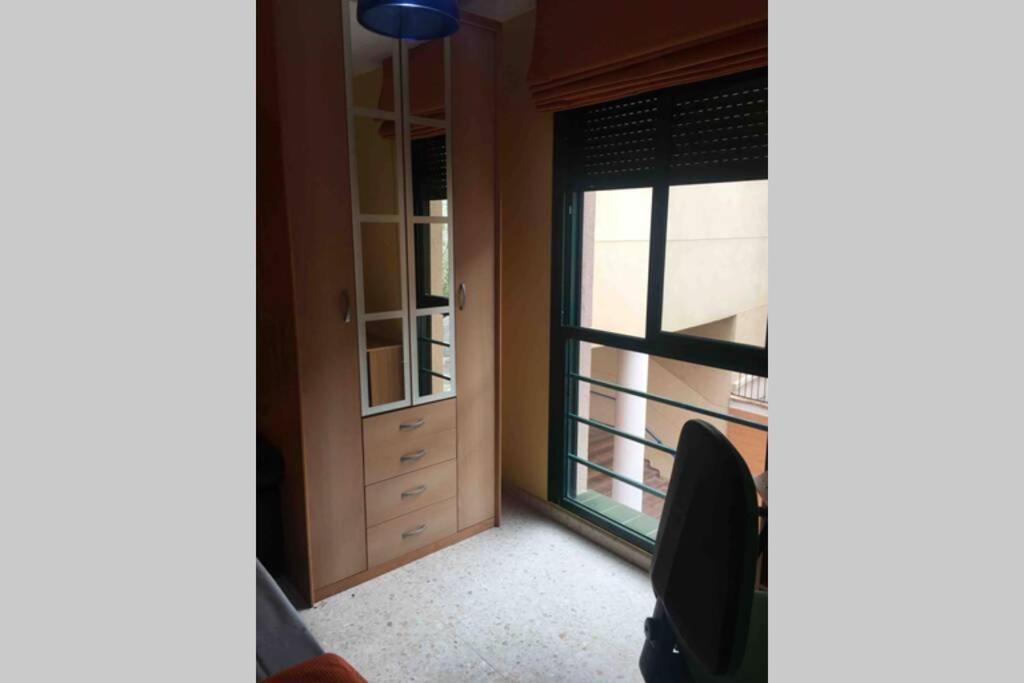 Confortable-Tranquilo Apartamento Junto Al Centro มาลากา ภายนอก รูปภาพ